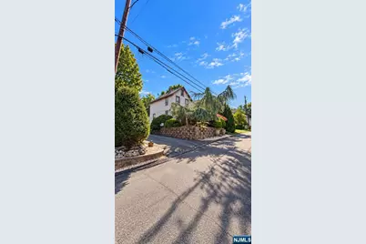 4 Montville Avenue, Montville Township, NJ 07045 - Photo 4