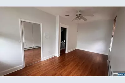 82 Edgewater Place 1 #1, Edgewater, NJ 07020 - Photo 10