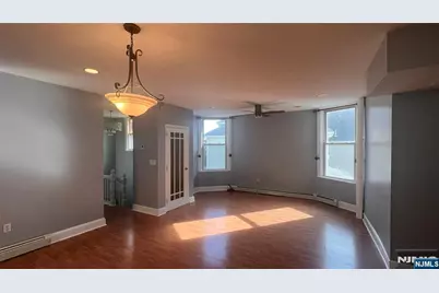 82 Edgewater Place 1 #1, Edgewater, NJ 07020 - Photo 6