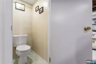 98 Davis Ave, Hackensack, NJ 07601 - Photo 28
