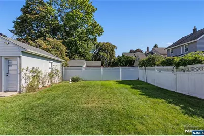 98 Davis Avenue, Hackensack, NJ 07601 - Photo 4