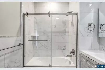 318 Dixon Avenue 503 #503, Paterson, NJ 07501 - Photo 10