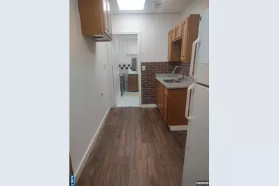 58 Wallington Avenue 1 #1, Wallington, NJ 07057 - Photo 8