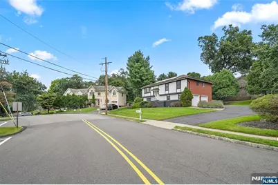 141 Hiawatha Boulevard, Oakland, NJ 07436 - Photo 30