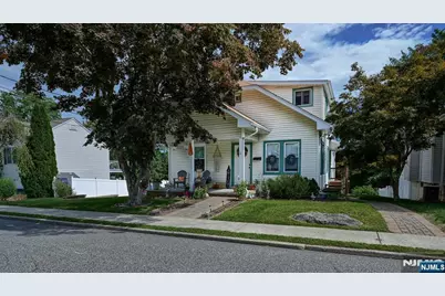 14 Pearl Street, Bloomingdale, NJ 07403 - Photo 2