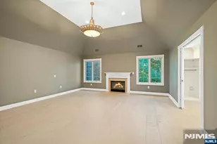 205 Bearwoods Rd, Park Ridge, NJ 07656 - Photo 12