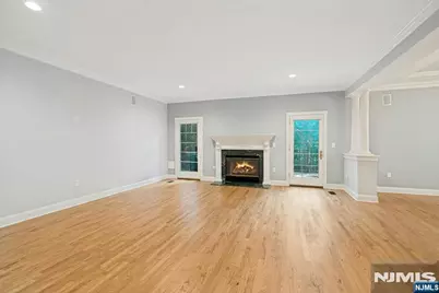 205 Bearwoods Road, Park Ridge, NJ 07656 - Photo 4