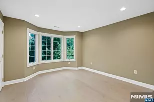 205 Bearwoods Rd, Park Ridge, NJ 07656 - Photo 18