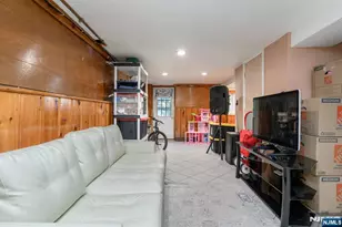 90 Edison Ave, Nutley, NJ 07110 - Photo 26