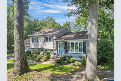 27 Mary Lane, Waldwick, NJ 07463 - Photo 2