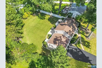 27 Mary Lane, Waldwick, NJ 07463 - Photo 32