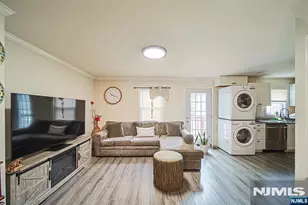 322 Hickory Ave, Bergenfield, NJ 07621 - Photo 10