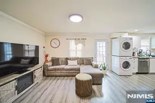 322 Hickory Ave, Bergenfield, NJ 07621 - Photo 18