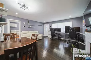 322 Hickory Ave, Bergenfield, NJ 07621 - Photo 34