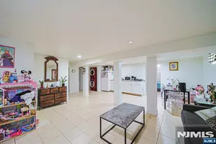 322 Hickory Ave, Bergenfield, NJ 07621 - Photo 6