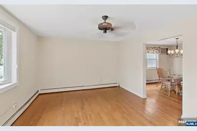 14 Pine Street, Kearny, NJ 07032 - Photo 6