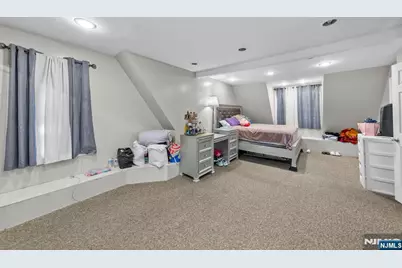 38-40 Nairn Place, Newark, NJ 07108 - Photo 6