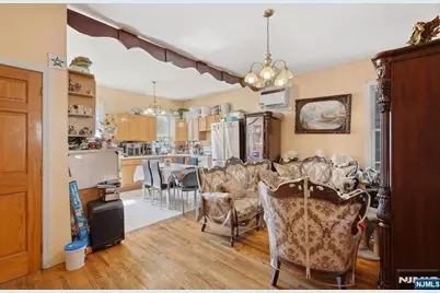 111 34th Street, Union City, NJ 07087 - Photo 8