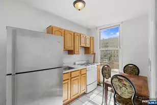 111 34th St, Union City, NJ 07087 - Photo 14