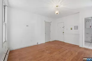 111 34th St, Union City, NJ 07087 - Photo 18