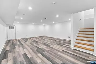 17-19 Seymour Avenue, Newark, NJ 07108 - Photo 4