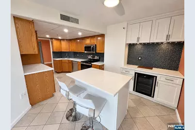 245 Prospect Avenue 16A #16A, Hackensack, NJ 07601 - Photo 10