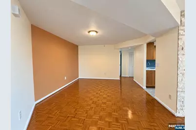 245 Prospect Avenue 16A #16A, Hackensack, NJ 07601 - Photo 6