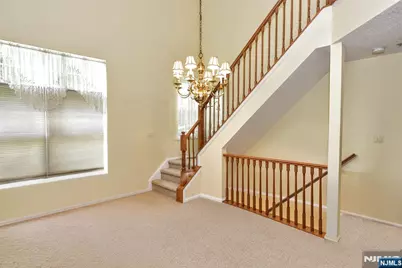 1098 Devon Court 1098 #1098, Mahwah, NJ 07430 - Photo 8