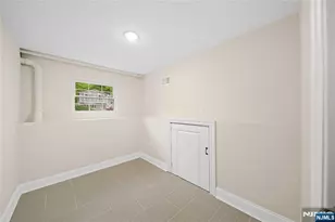 16 Coles Ct, River Edge, NJ 07661 - Photo 22