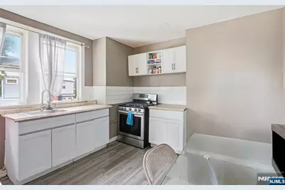 1053 Sanford, Irvington, NJ 07111 - Photo 24