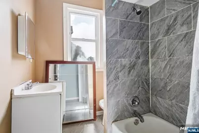 1053 Sanford, Irvington, NJ 07111 - Photo 22