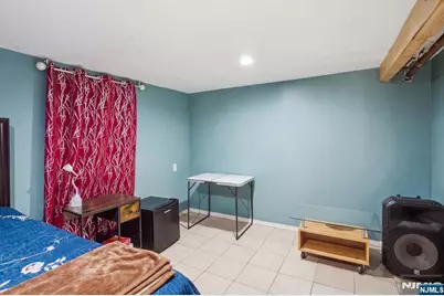 1053 Sanford, Irvington, NJ 07111 - Photo 38