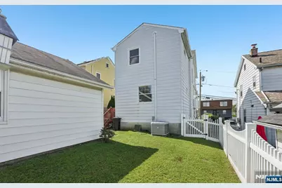 146 Bergen Avenue, North Arlington, NJ 07031 - Photo 28