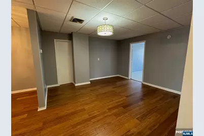 196 Rock Road 2A #2A, Glen Rock, NJ 07452 - Photo 6