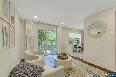 2206 Lancaster Court, Mahwah, NJ 07430 - Photo 10