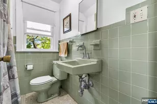 246 Washington Ave, Westwood, NJ 07675 - Photo 22