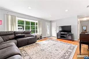 76 Page Dr, Oakland, NJ 07436 - Photo 4
