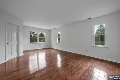 303 Hickory Street, Teaneck Township, NJ 07666 - Photo 14