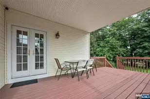 303 Hickory St, Teaneck Township, NJ 07666 - Photo 30