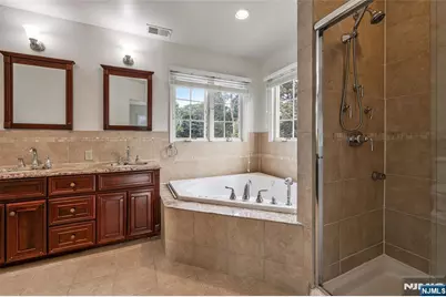 303 Hickory Street, Teaneck Township, NJ 07666 - Photo 16