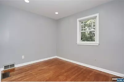 28-19 Warren Road, Fair Lawn, NJ 07410 - Photo 20