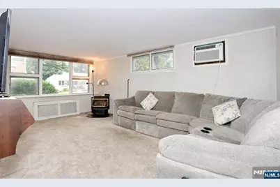 338 4th Avenue, Hawthorne, NJ 07506 - Photo 6