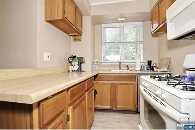 338 4th Avenue, Hawthorne, NJ 07506 - Photo 28