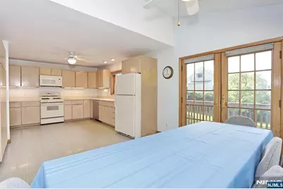 338 4th Avenue, Hawthorne, NJ 07506 - Photo 18