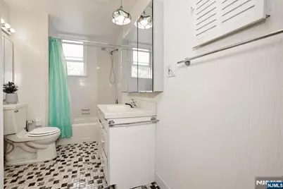 338 4th Avenue, Hawthorne, NJ 07506 - Photo 12