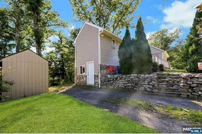 2 Kushaqua Trail, West Milford, NJ 07421 - Photo 4