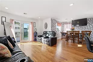 28 Hanford St, Newark, NJ 07114 - Photo 8