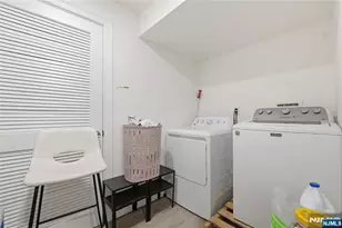 28 Hanford St, Newark, NJ 07114 - Photo 32