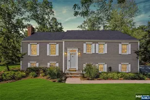 3 Deer Run Cir, Chatham, NJ 07928 - Photo 1