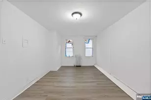 212 11th St, Newark, NJ 07107 - Photo 10